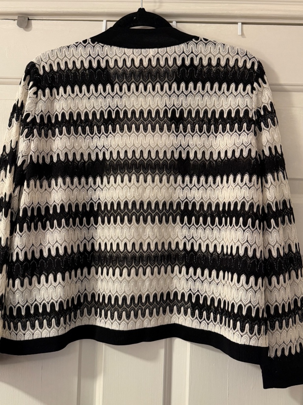 Exclusively Misook Black White Open Front Cardigan Chevron Women's 1X Sweater - Picture 4 of 7